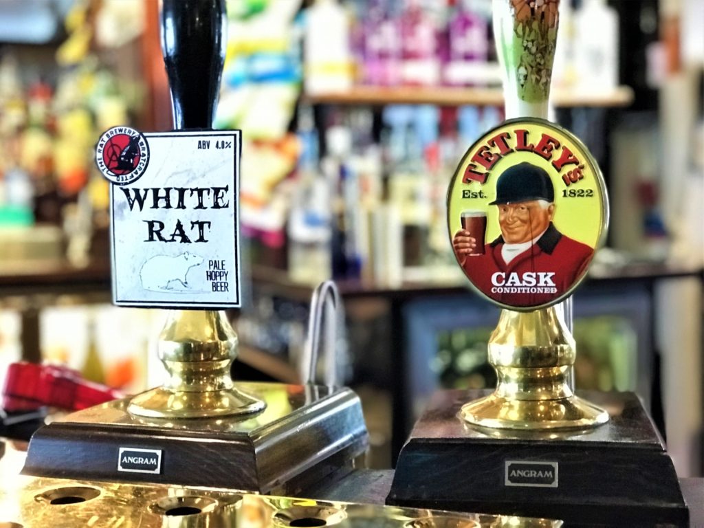 Ring O' Bells Shipley historic pub white rat and tetley ale taps